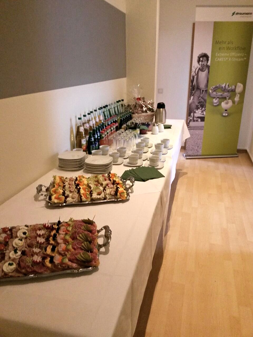Buffet bei einer Veranstaltung im Labor